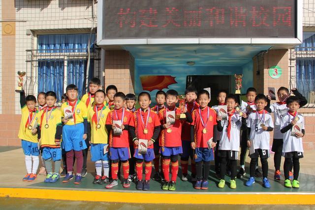 赵继伟：不能输球就怪教练 他真的很想帮我们